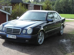 Mercedes-Benz 290