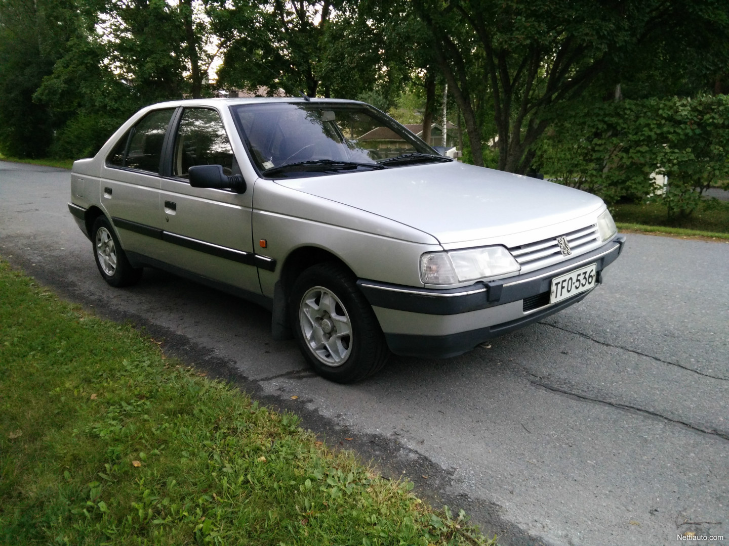 Peugeot 405