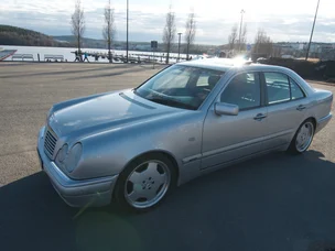 Mercedes-Benz E 55 AMG