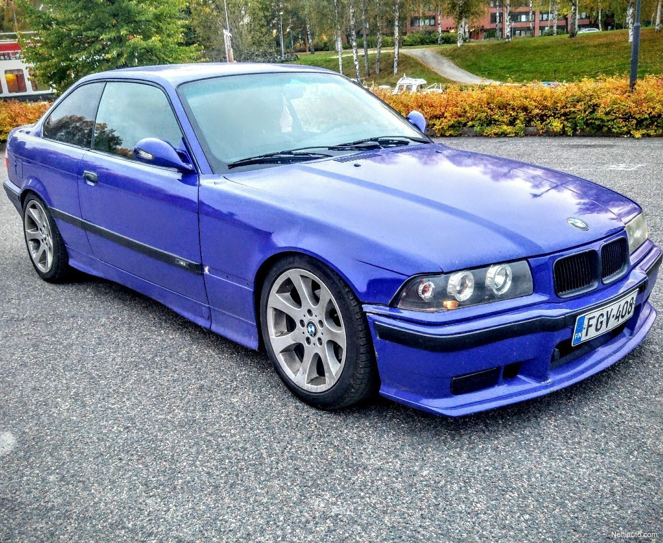BMW 318iS