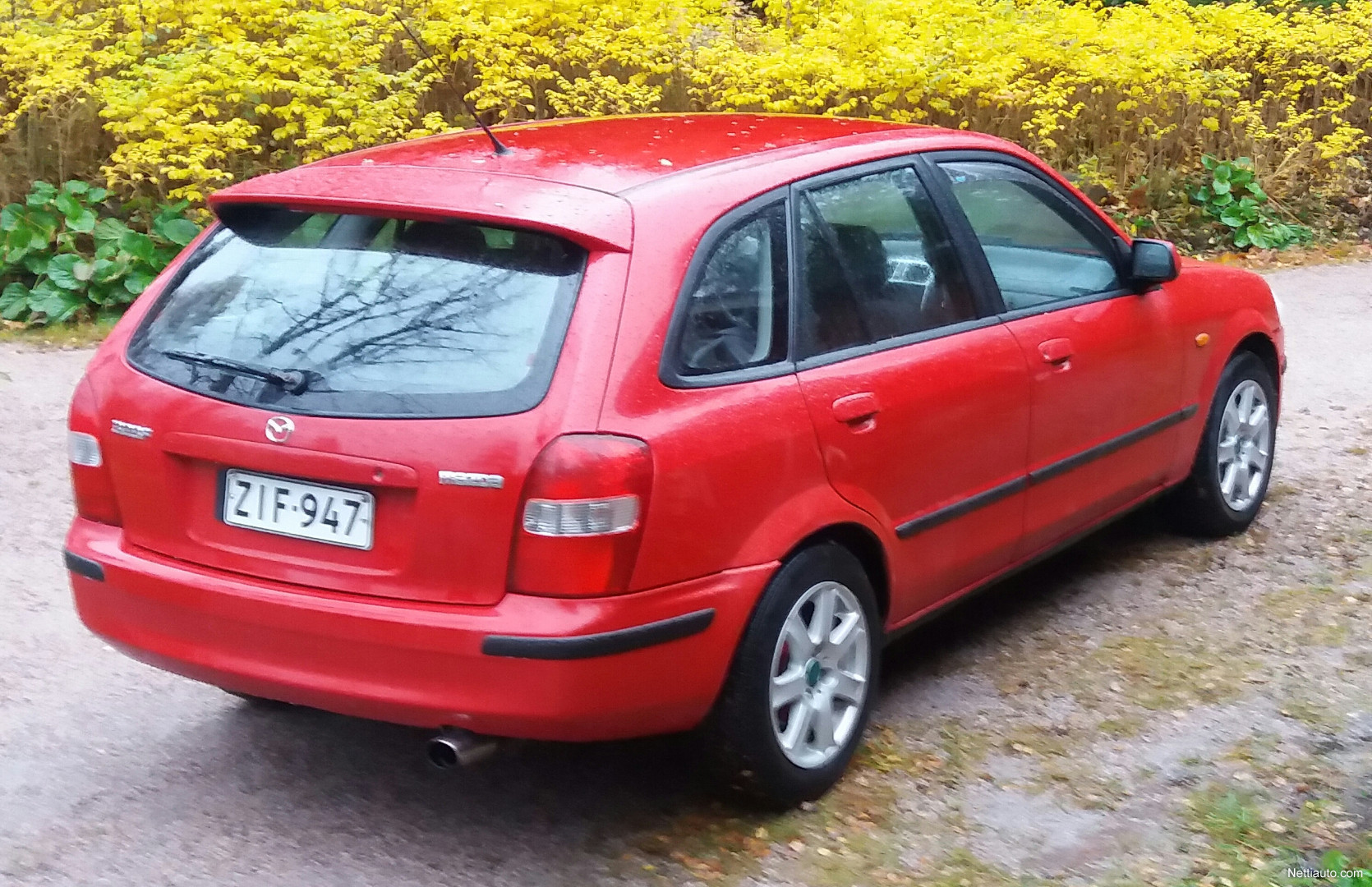 Mazda 323F