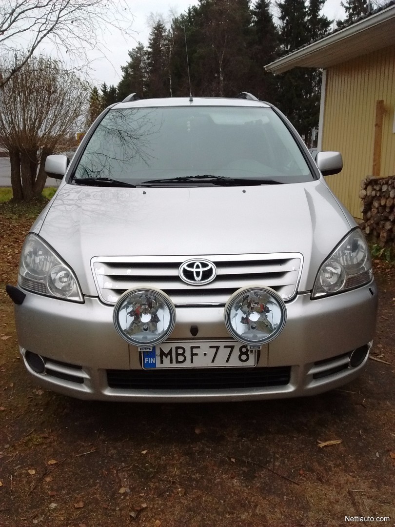Toyota Avensis Verso