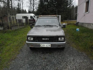 Isuzu Kb
