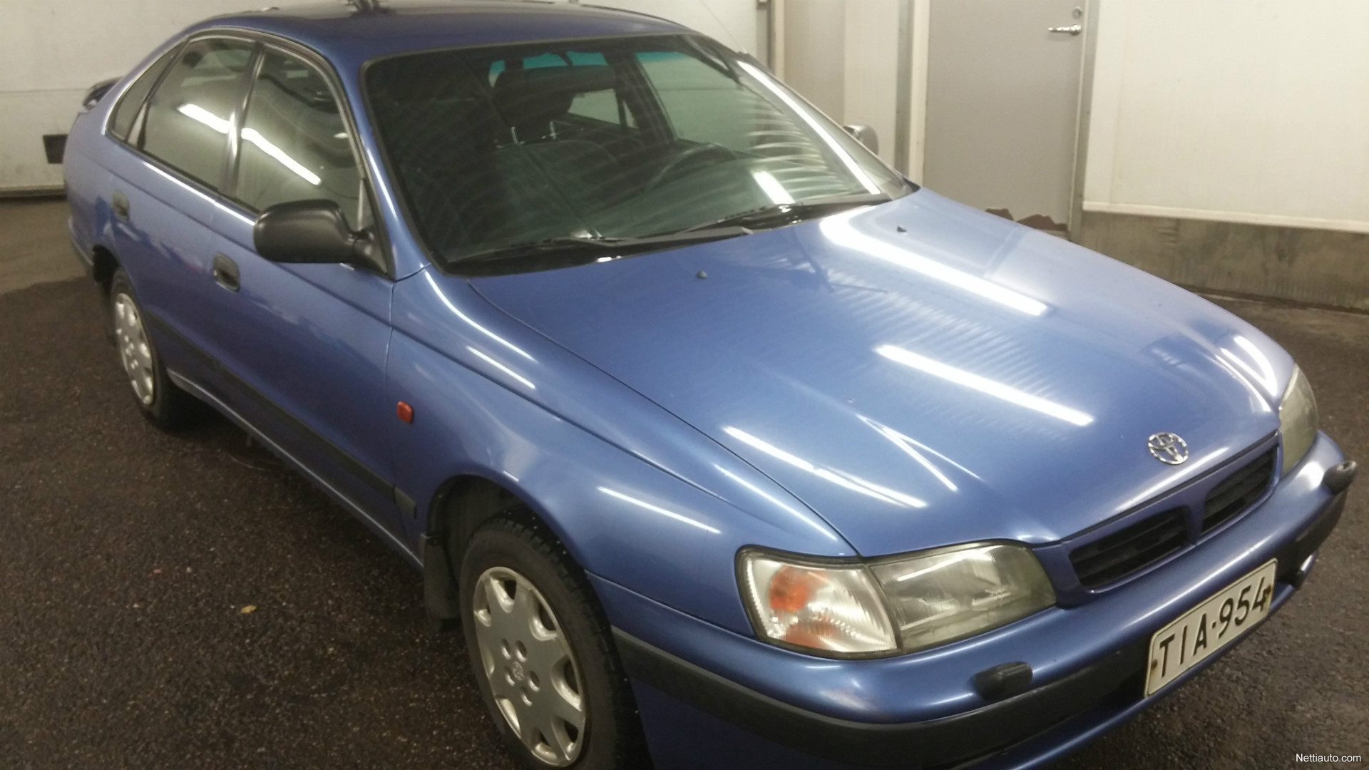 Toyota Carina