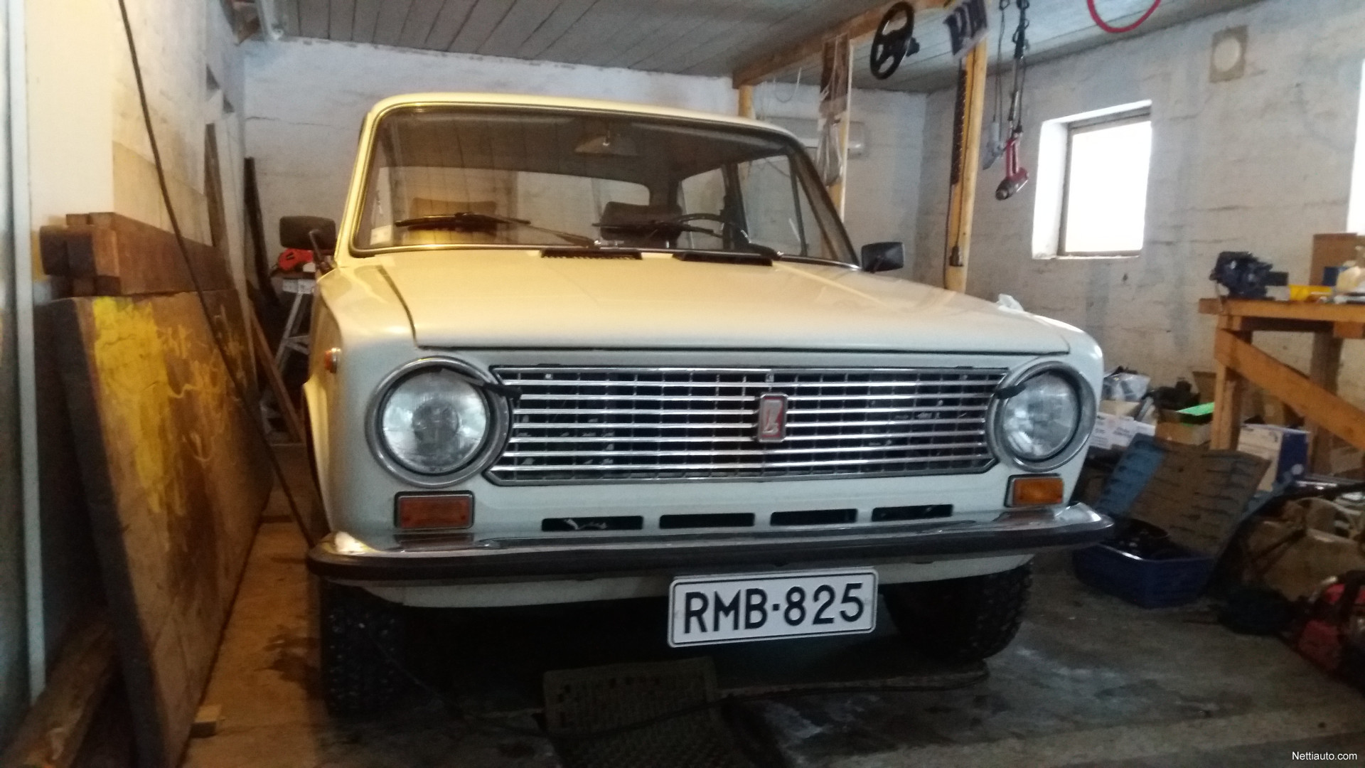 Lada 1200