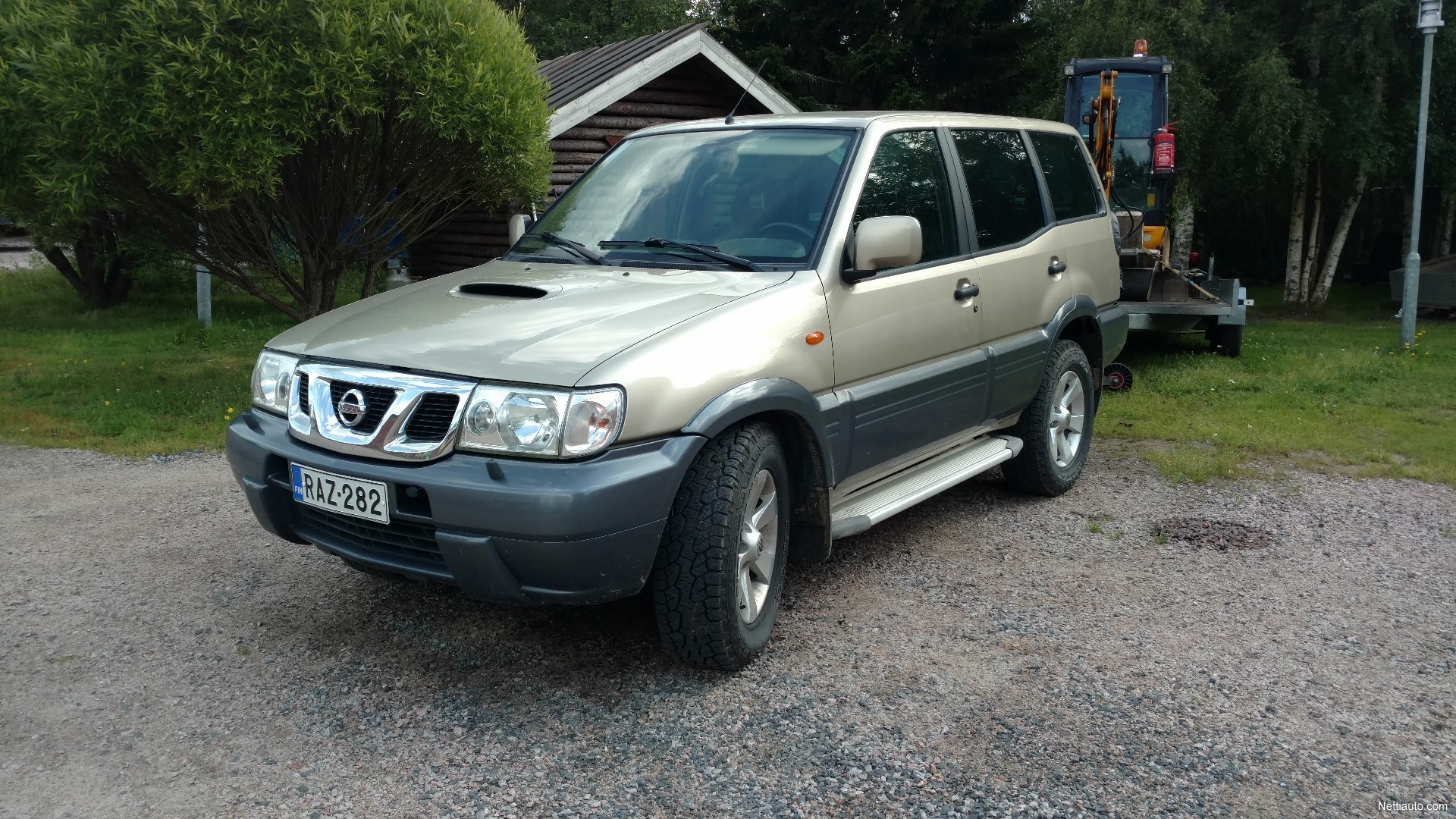 Nissan Terrano II