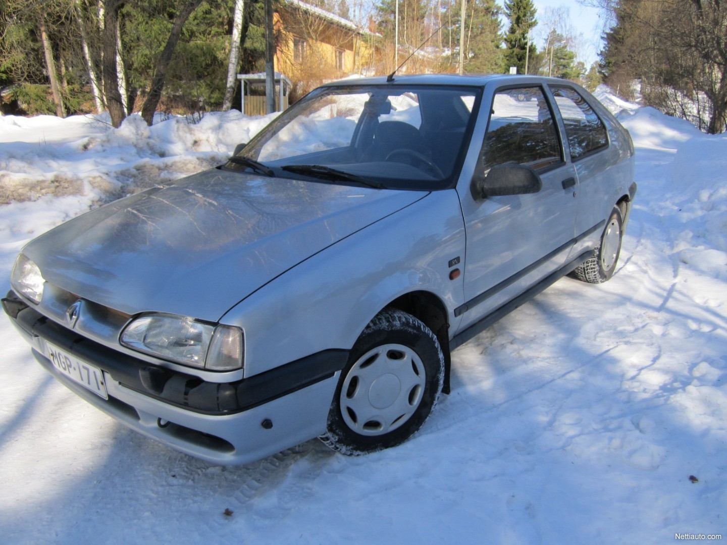 Renault 19
