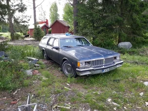 Pontiac Safari