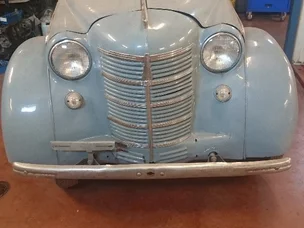 Moskvitsh 401