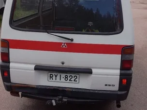 Mitsubishi L300