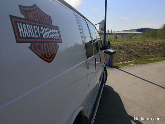 Chevrolet Express 2500