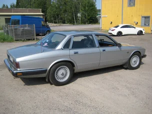 Jaguar Sovereign