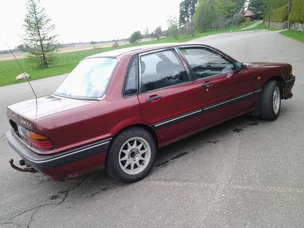 Mitsubishi Galant