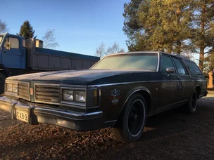 Oldsmobile Custom Cruiser