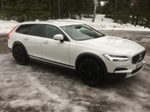 Volvo V90 Cross Country
