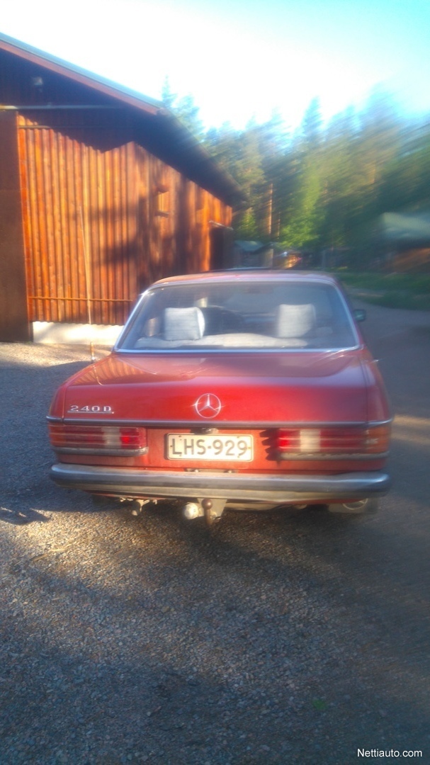 Mercedes-Benz 240
