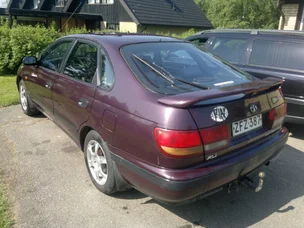 Toyota Carina E