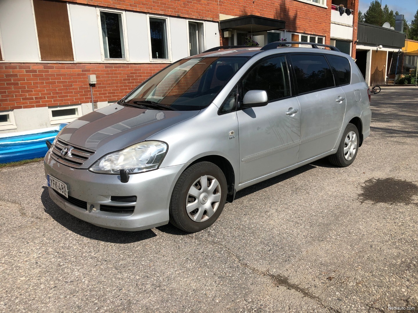 Toyota Avensis Verso