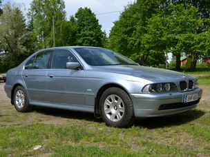 BMW 525
