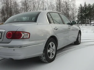 Kia Opirus