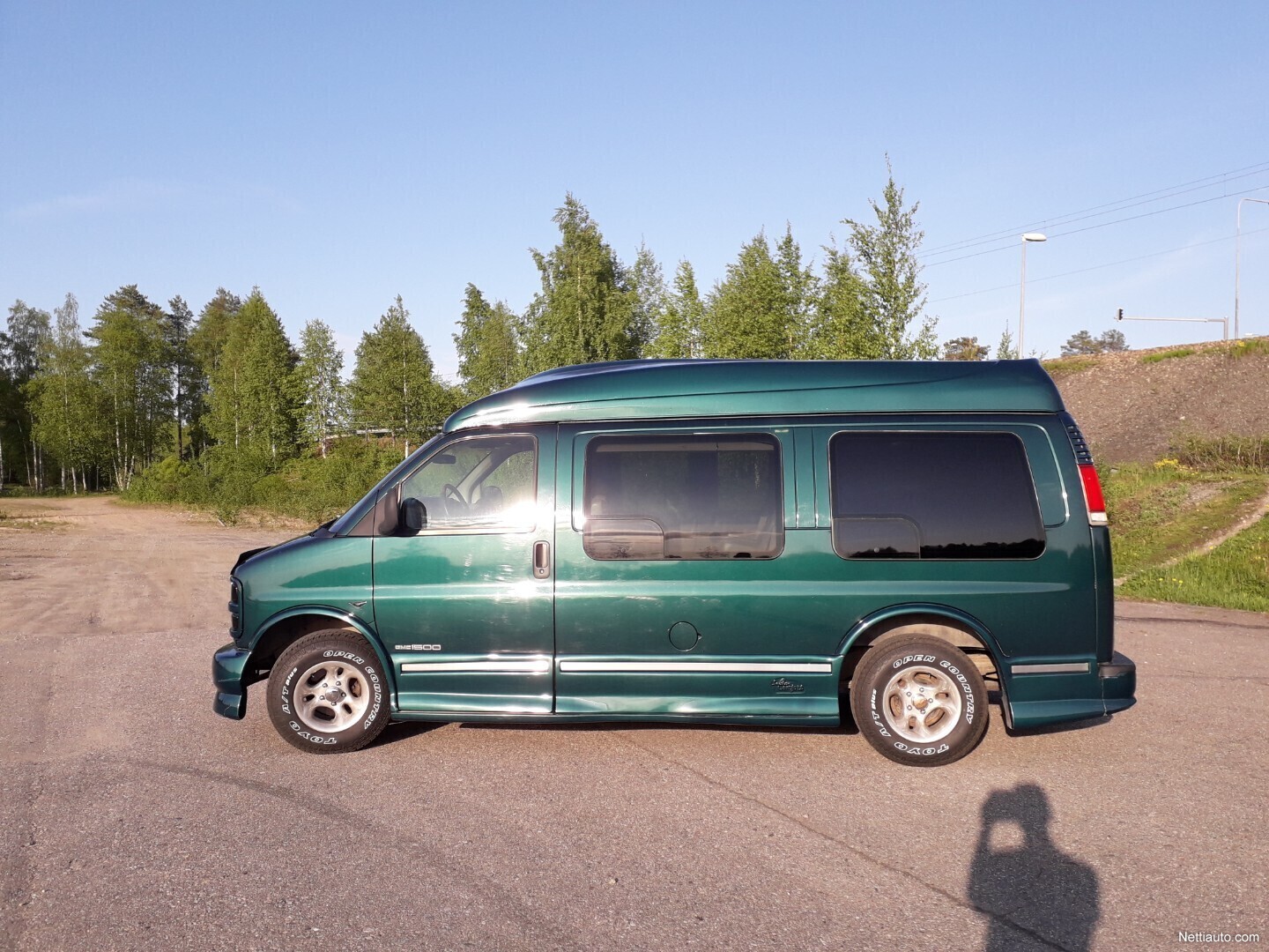 GMC Savana