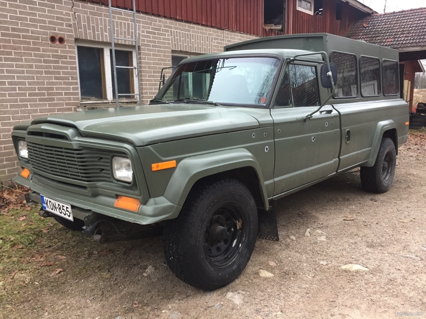 Jeep J20