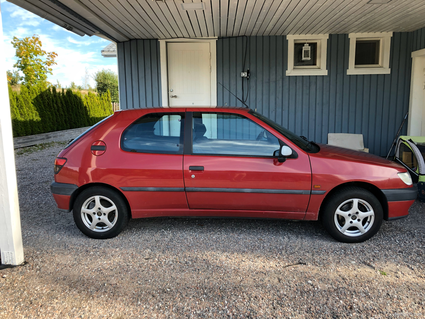 Peugeot 306