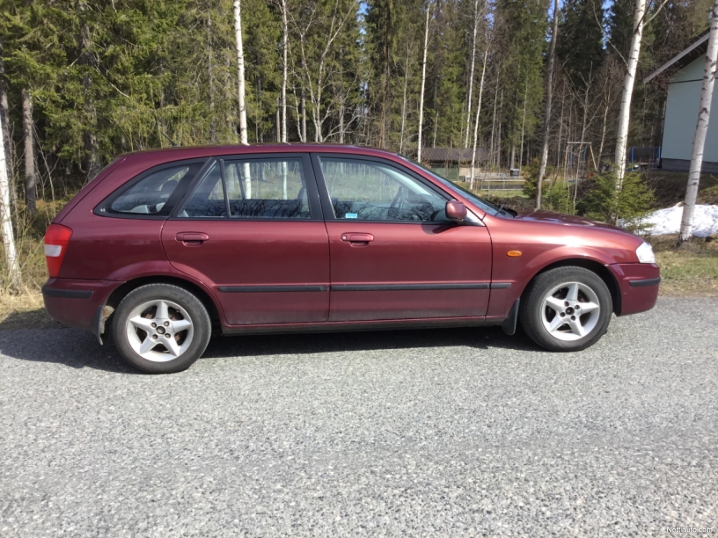 Mazda 323