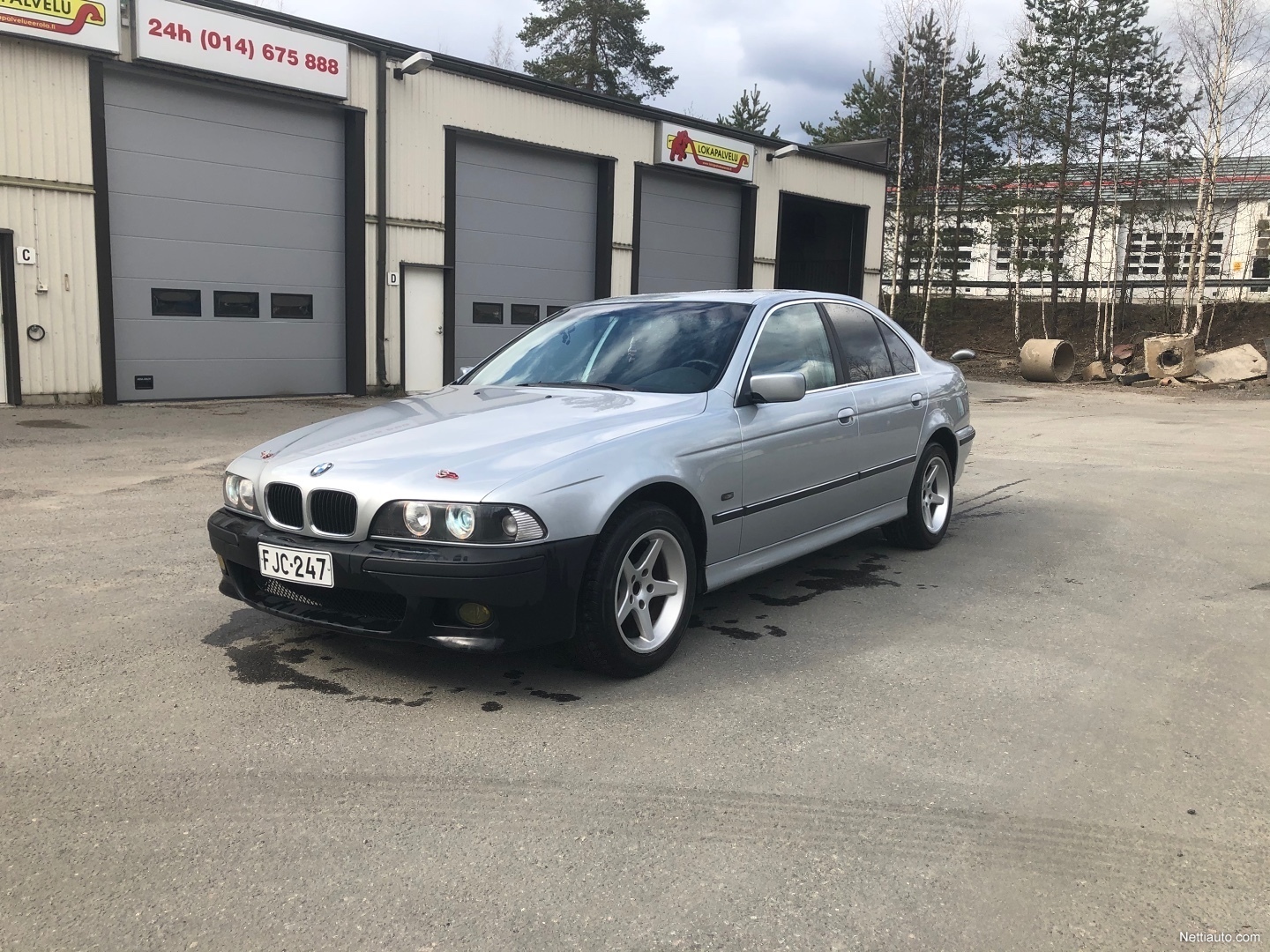 BMW 528