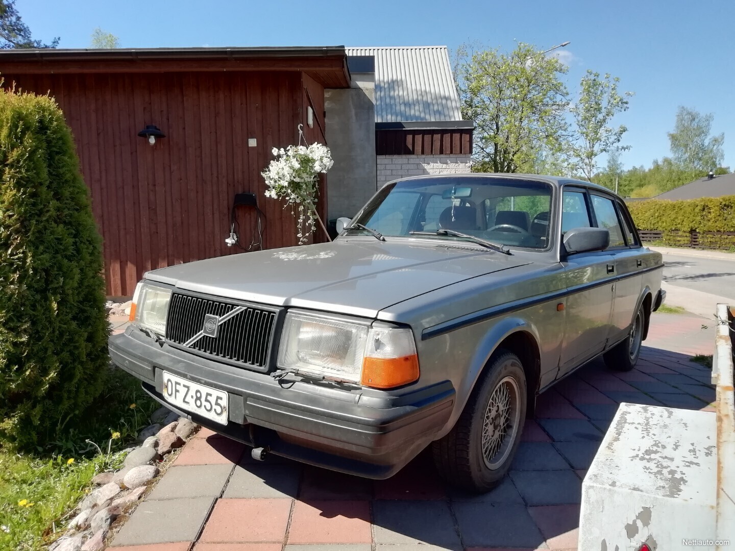 Volvo 240
