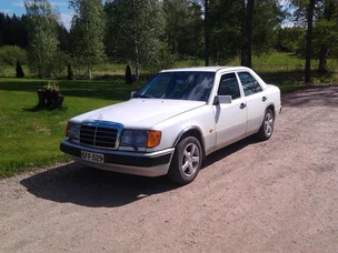 Mercedes-Benz 200