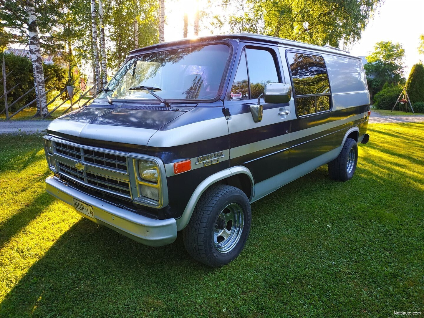 Chevrolet Chevy Van