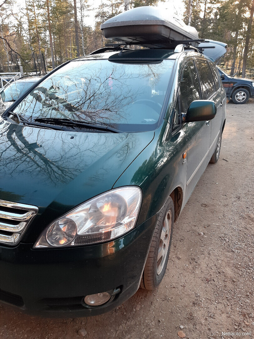 Toyota Avensis Verso