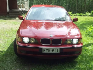 BMW 523