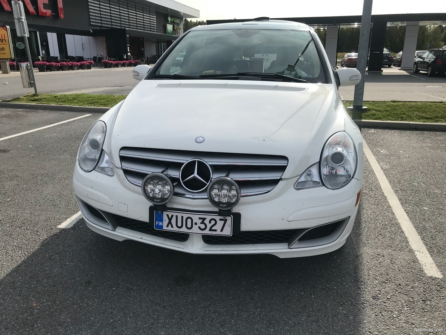 Mercedes-Benz R