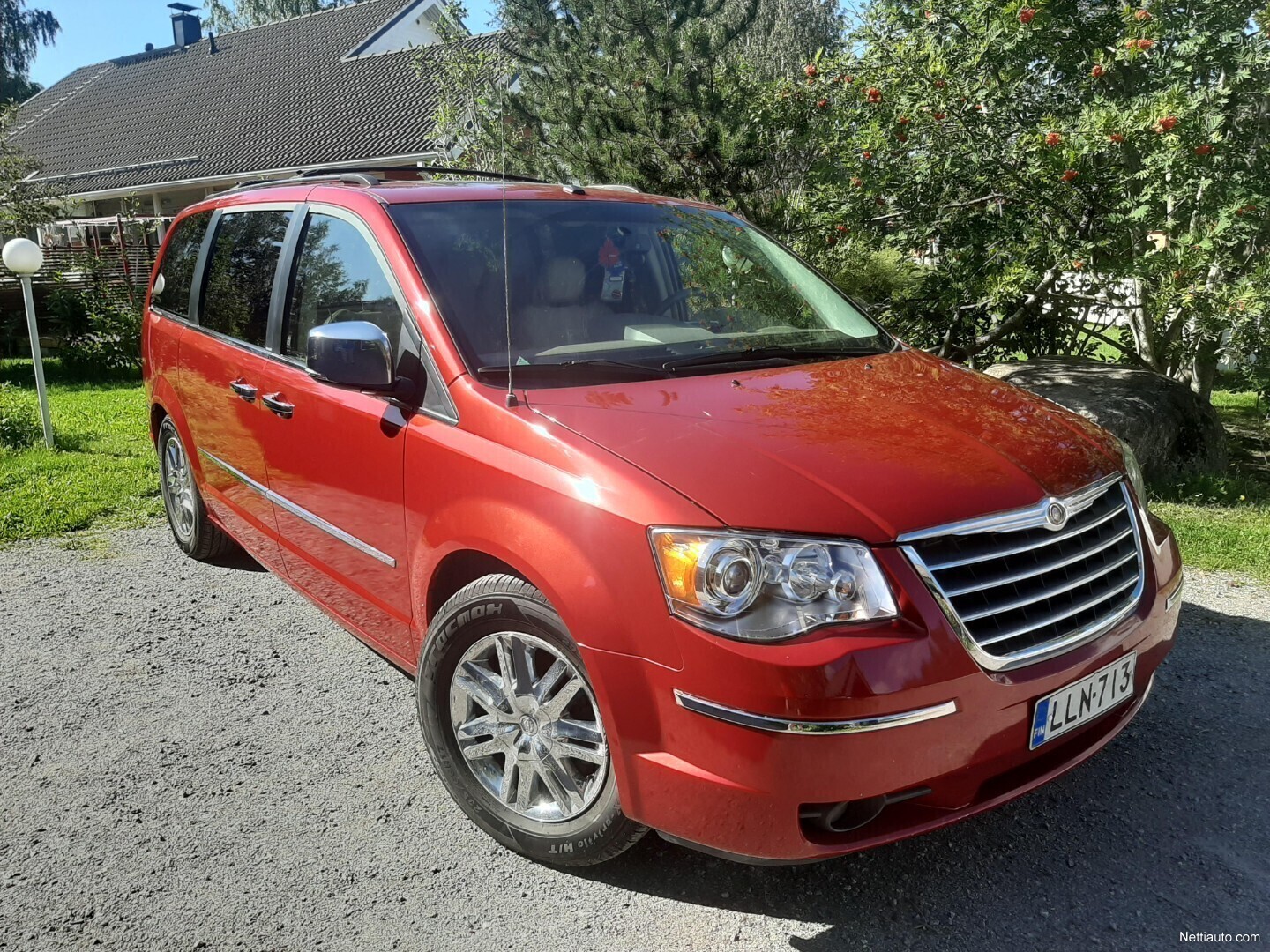Chrysler Town Country