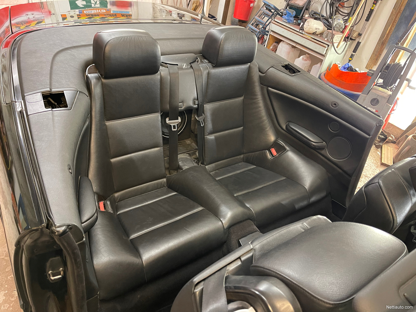 8 / 11