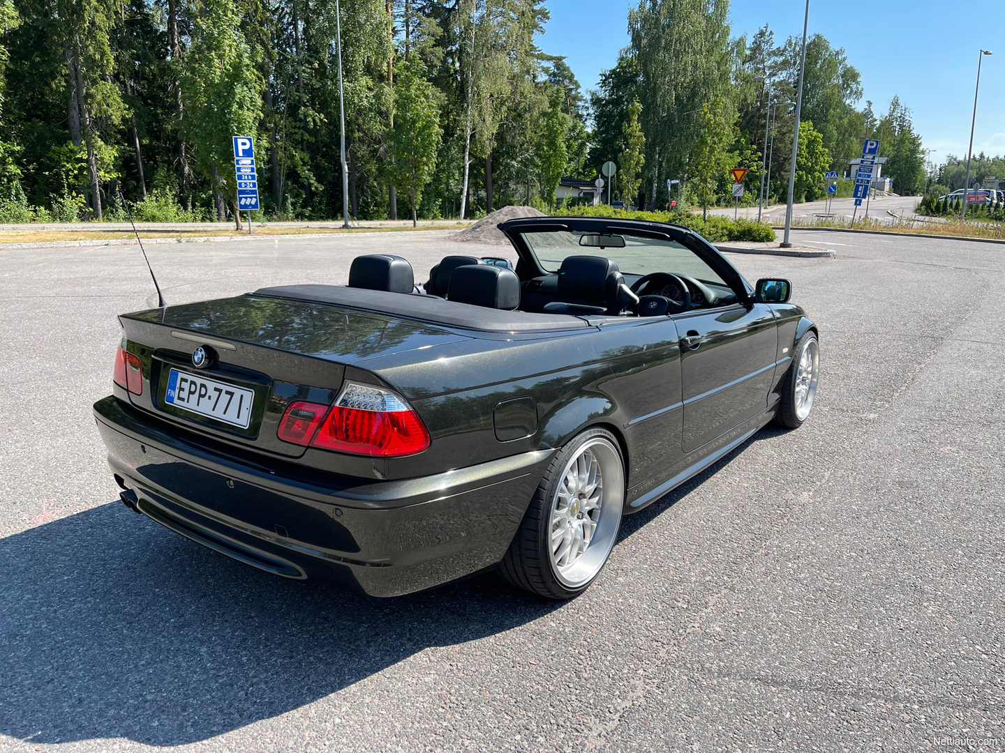BMW 330