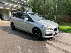 BMW 218