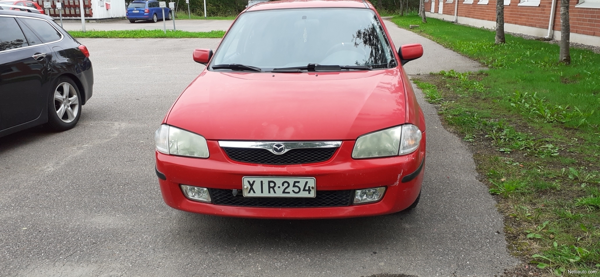 Mazda 323F