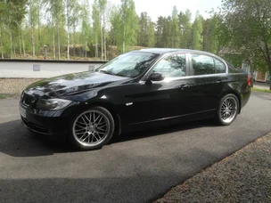 BMW 330