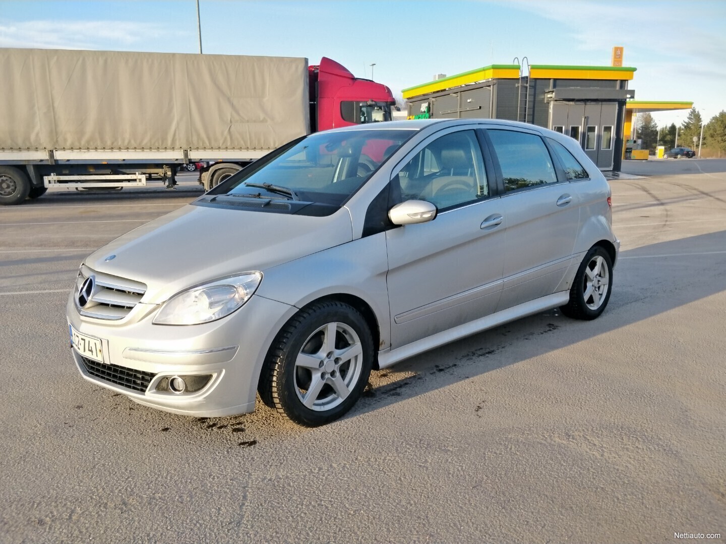 Mercedes-Benz B