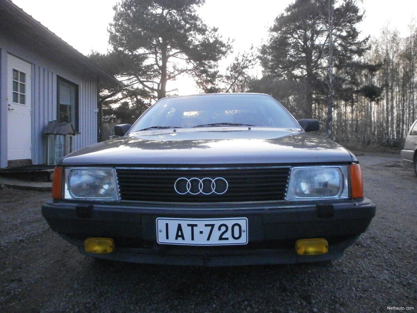 Audi 100