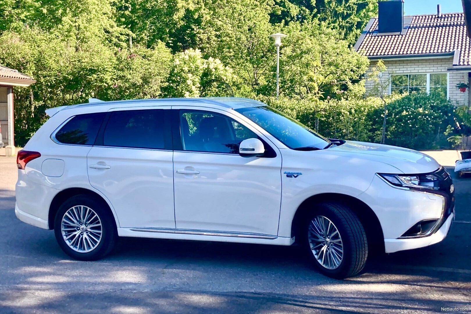 Mitsubishi Outlander PHEV
