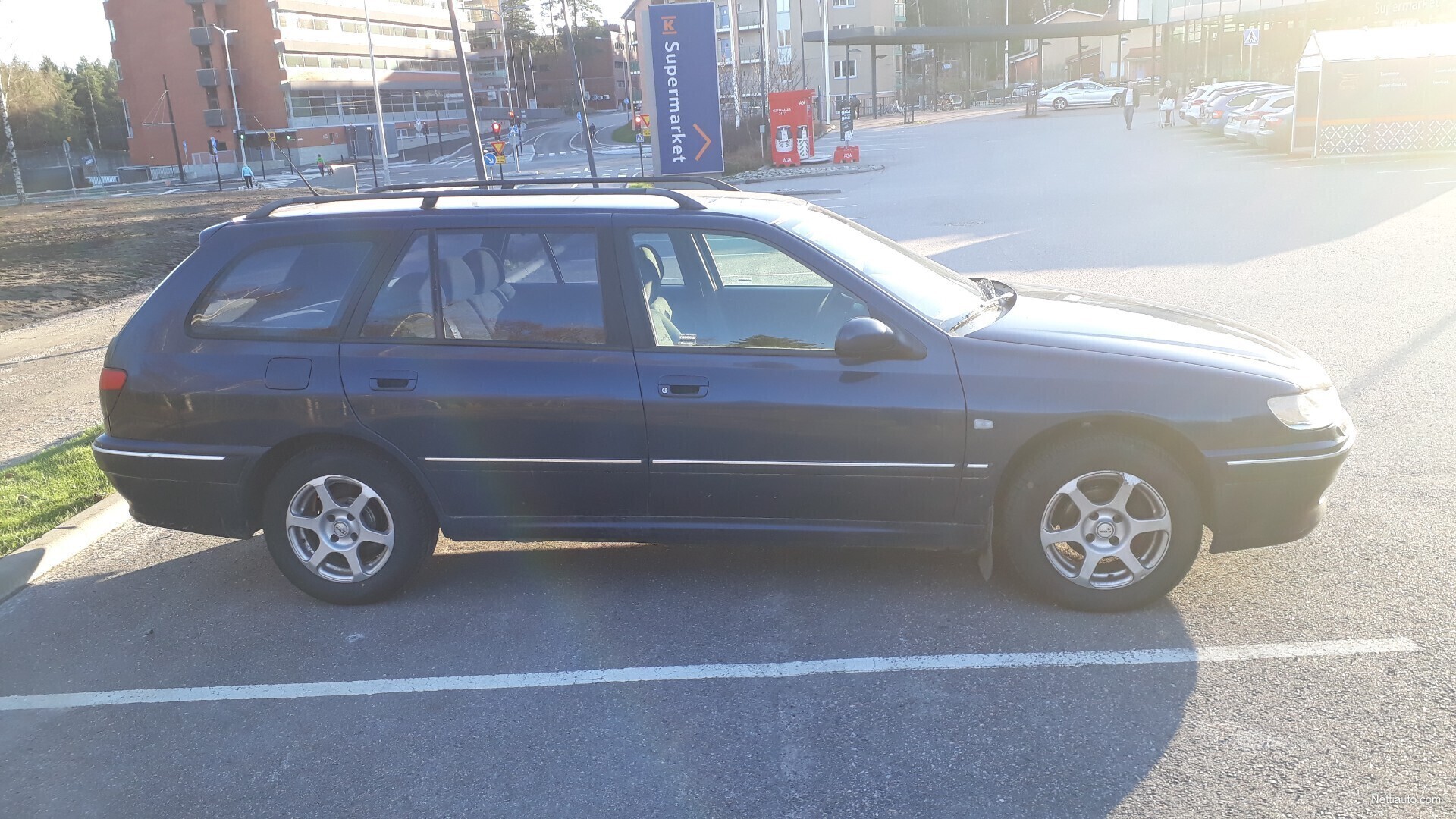 Peugeot 406