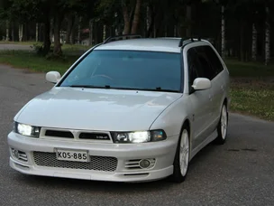 Mitsubishi Legnum