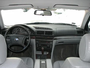 BMW 735