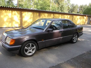 Mercedes-Benz 260