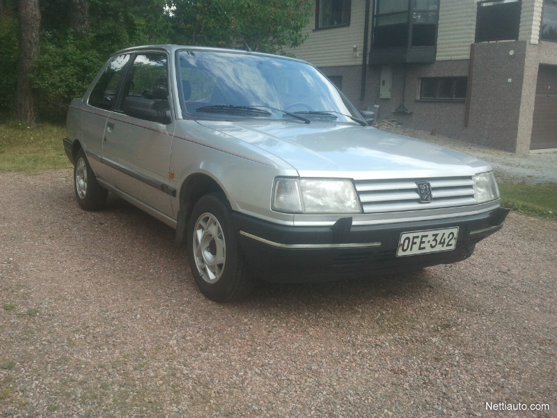 Peugeot 309