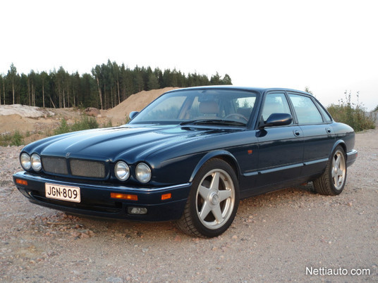 Jaguar XJR